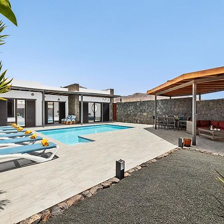 3 Bedroom Villa With Private Pool Close To Papagayo Beach Playa Blanca  Bagian luar foto