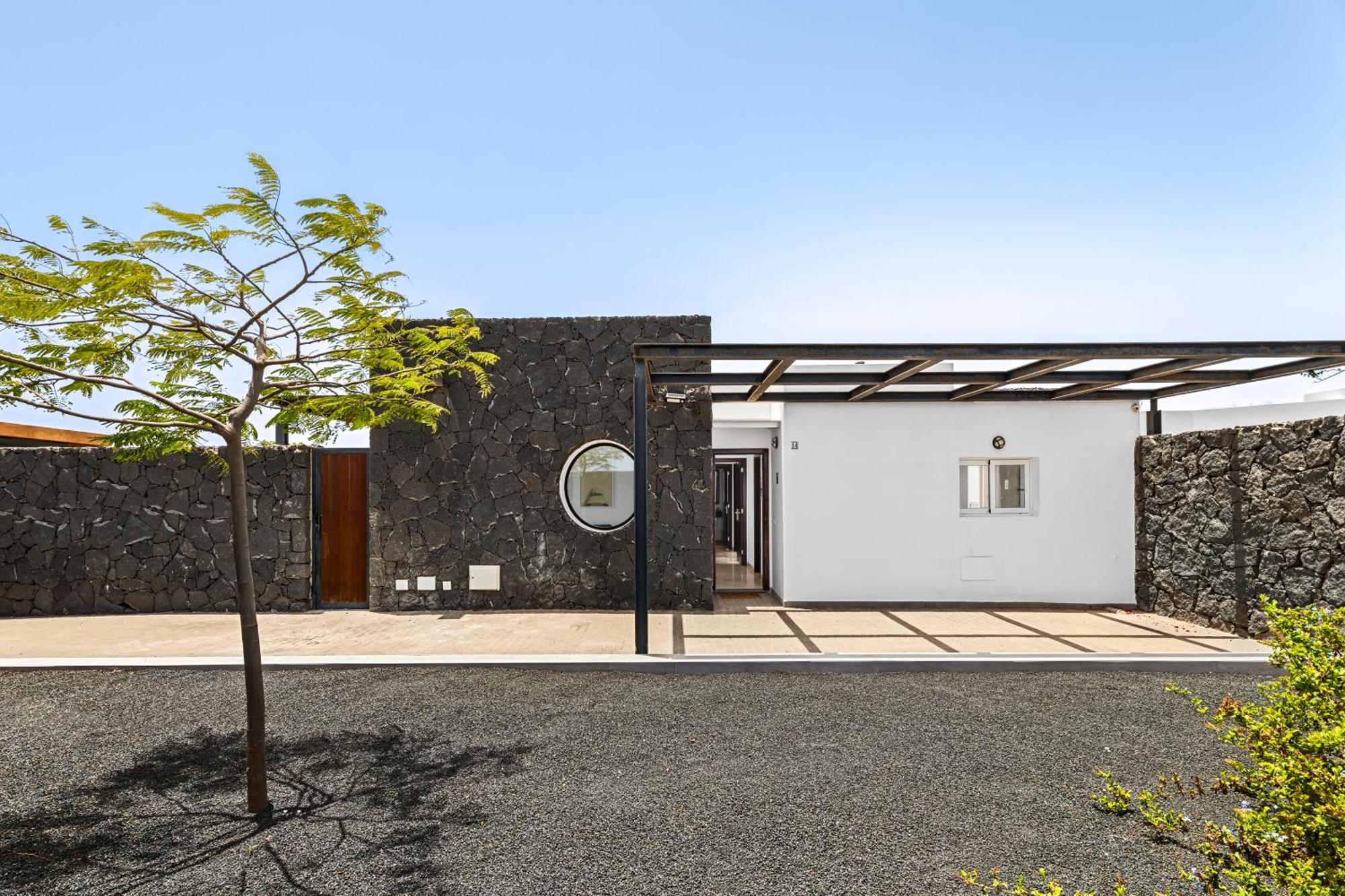 3 Bedroom Villa With Private Pool Close To Papagayo Beach Playa Blanca  Bagian luar foto